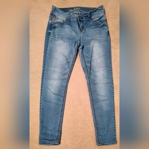 👖Wallflower Skinny Jeans Mid Rise